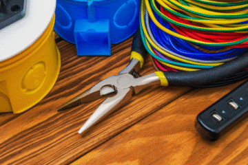 USŁUGI ELEKTRYCZNE Z UPRAWNIENIAMI